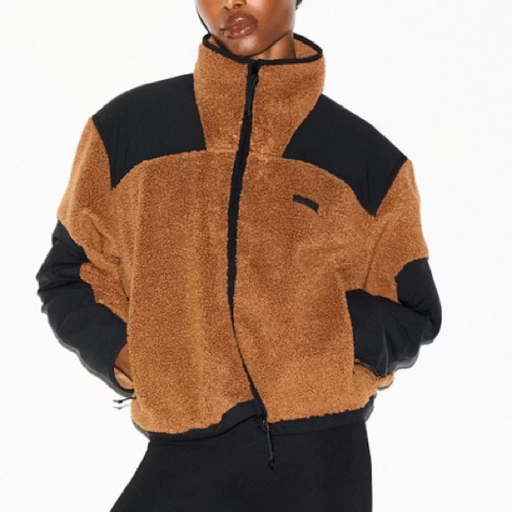 SKIMS Teddy Jacket - Black and Brown